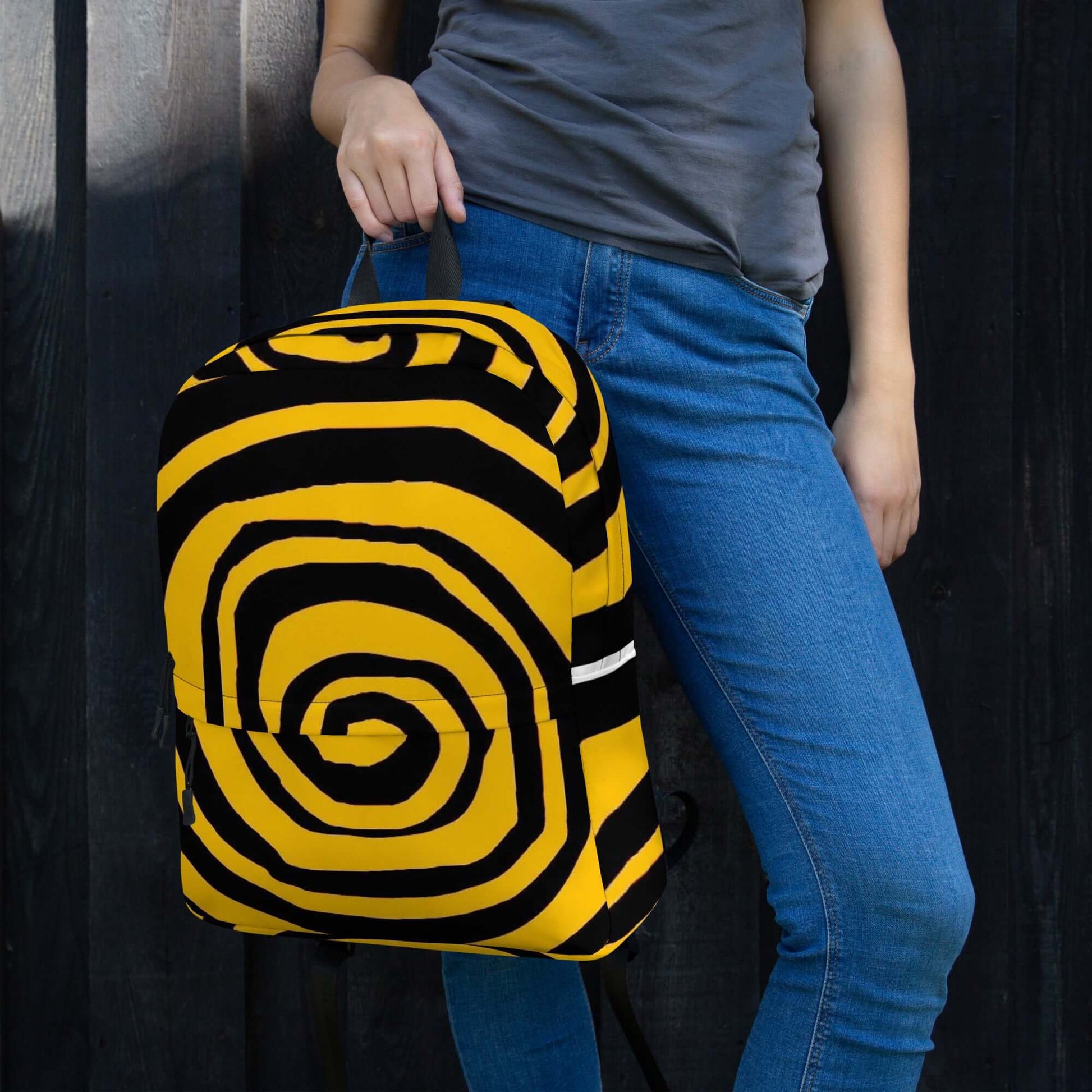 🔵 ESPIRAL MOSTAZA 🔵 - Mochila URBAN Unisex 🔵 en diseño exclusivo espiral en tonos mostaza y negro