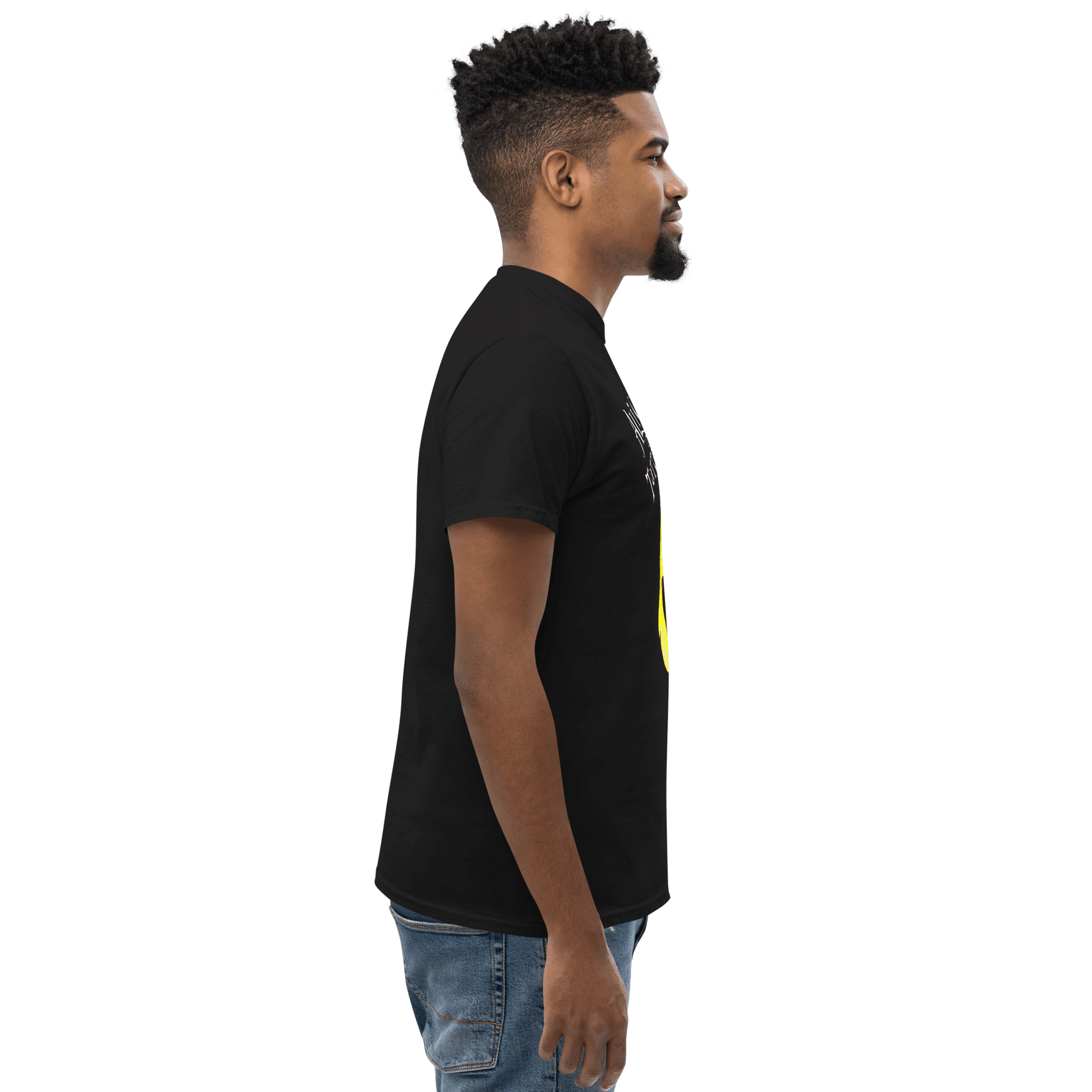 🔵👸 ALICIA EN TATTOOLAND 🎯 - Camiseta Unisex vista lateral en color negro, estilo moderno y único.