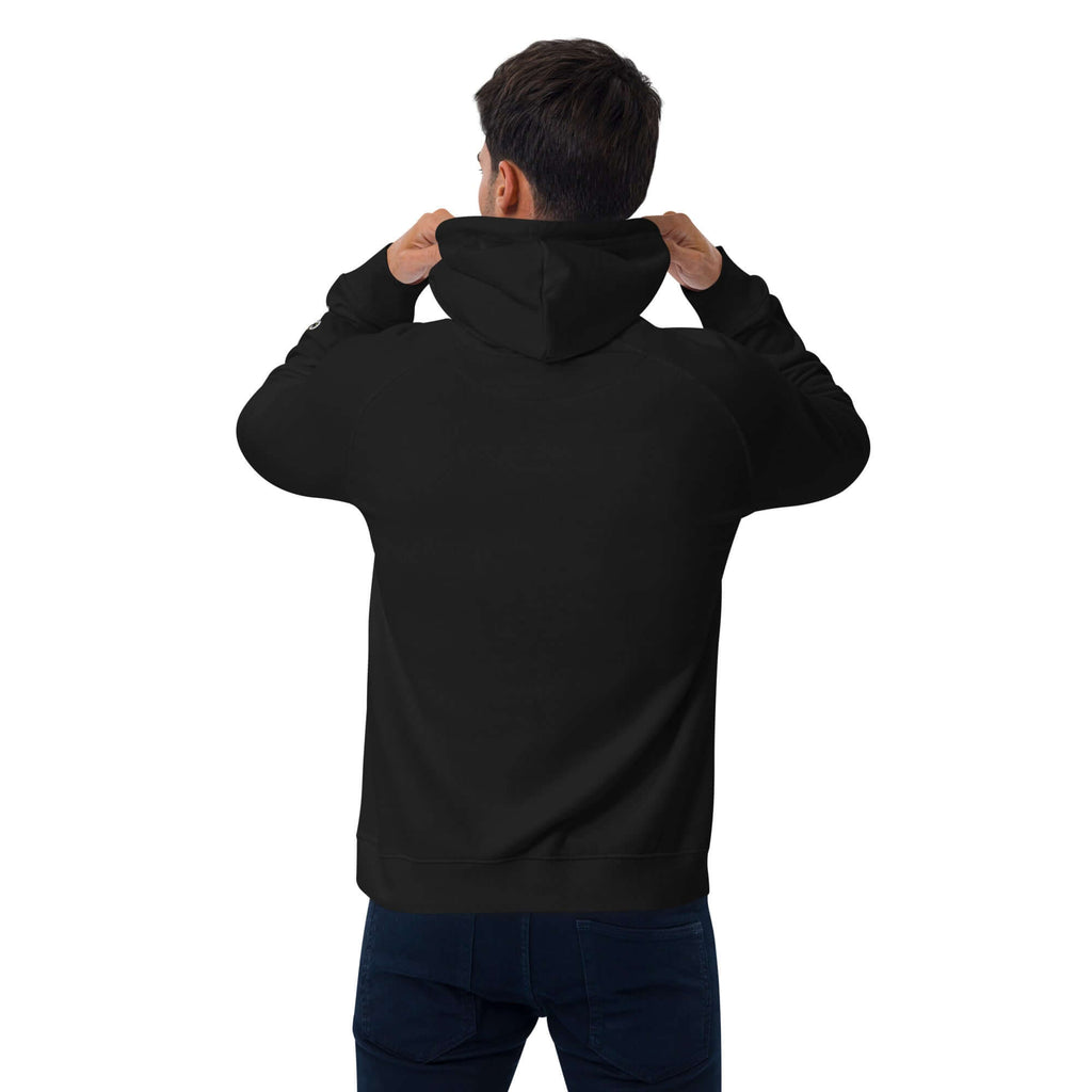 Hombre usando la SUDADERA con capucha, vista trasera en color negro, ideal para estilo y comodidad.