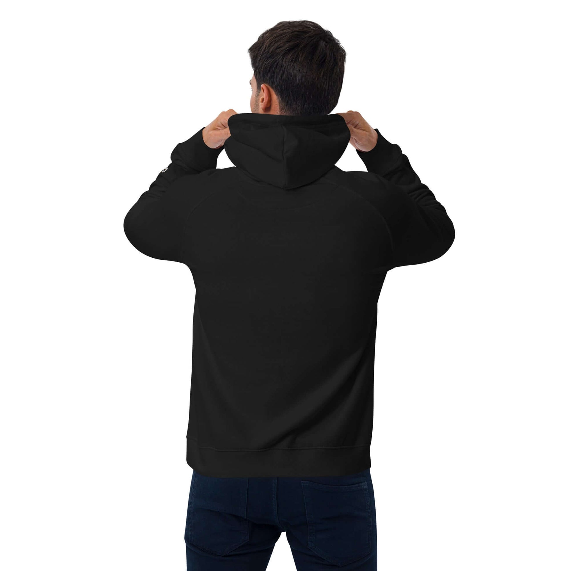 Hombre usando la SUDADERA con capucha, vista trasera en color negro, ideal para estilo y comodidad.